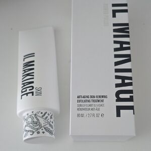 IL MAKIAGE Exfoliating Treatment - White and Black